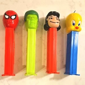 Pez Dispenser Set - Spiderman, Hulk, Lucy, Tweety Bird